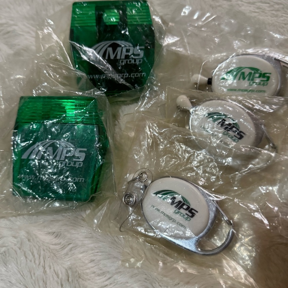 MPS Group magnetic clip (x2) and lanyard clip (x3)